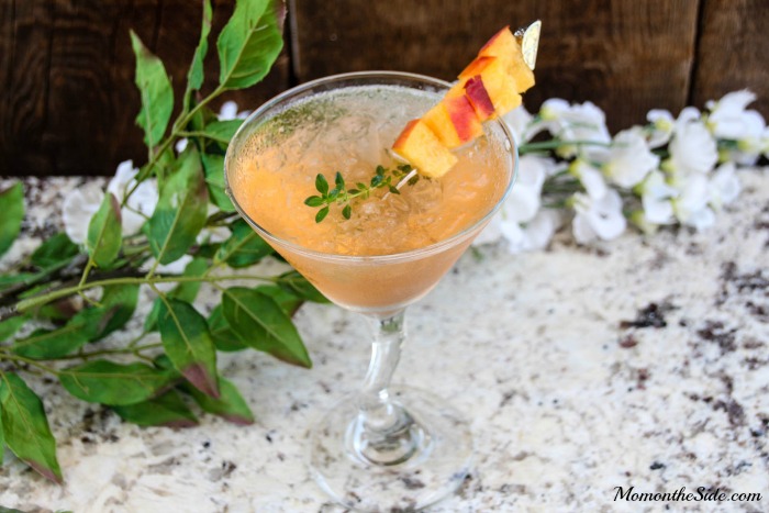 Thirsty Thursday: Iced Peach Cocktail