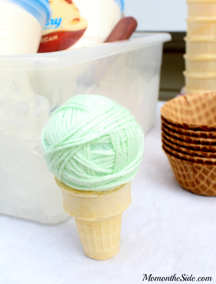DIY Backyard Ice Cream Sundae Bar Ideas