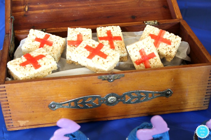 fortnie party ideas rice krispies medic bandages - fortnite cookie cake