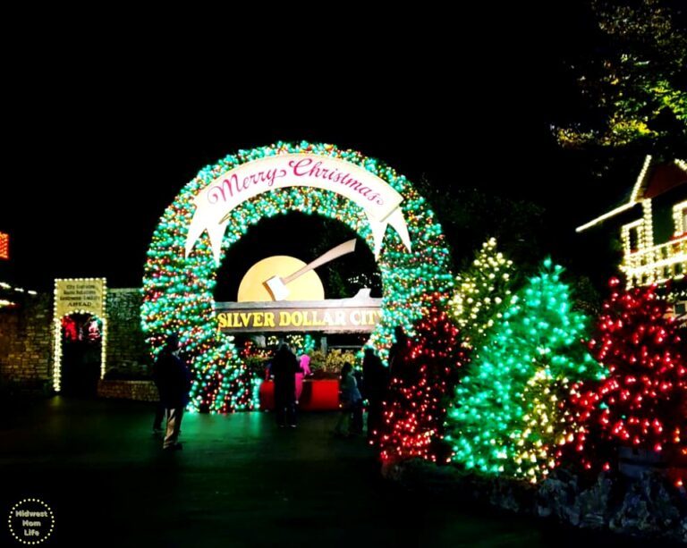 Christmas at Silver Dollar City Awakens All Five Senses